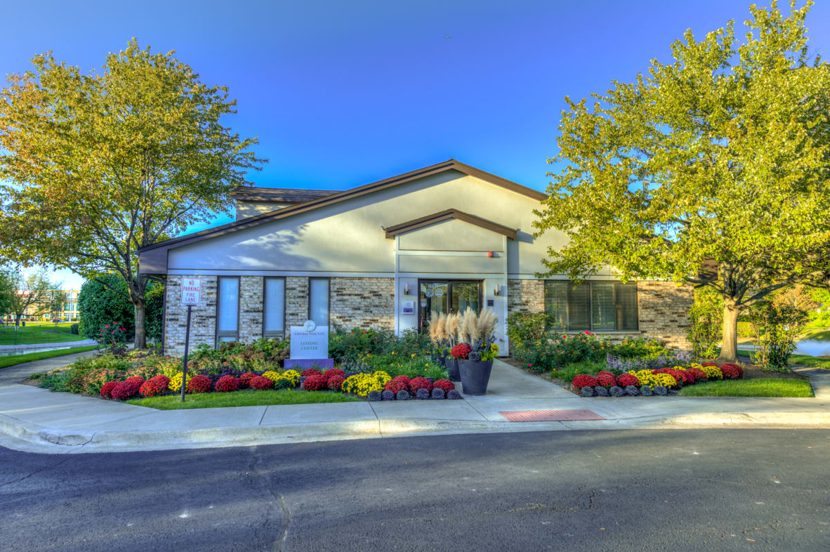 Photos of Apartments in Arlington Heights, IL Central Park East